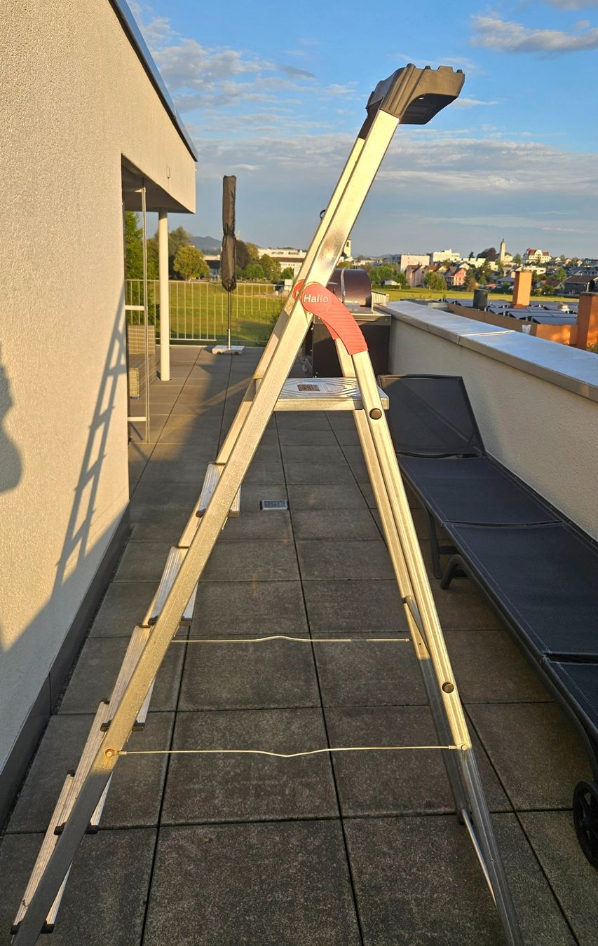 Hailo Scale: Hailo Stehleiter L60 6 Stufen – Usato da Gossau SG venduto da Chris55