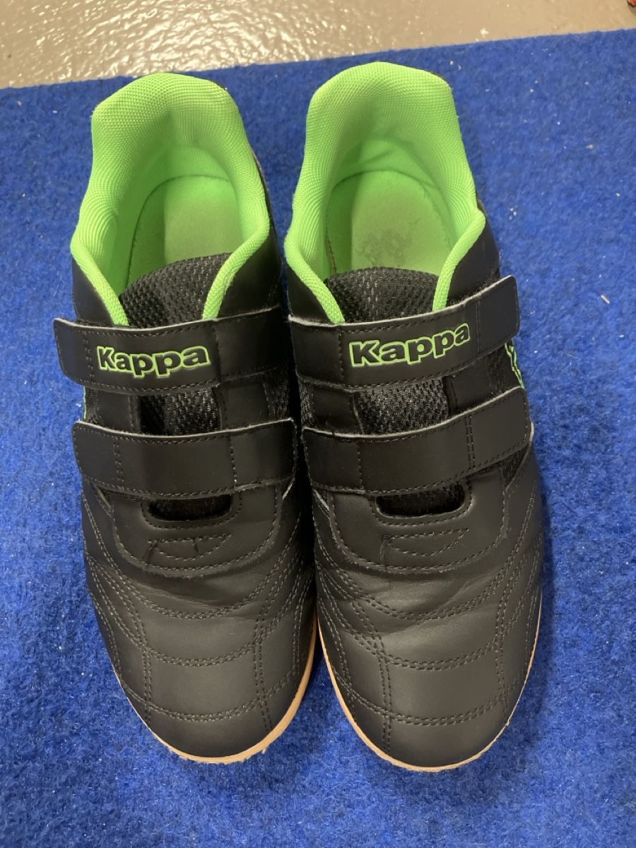 Kappa Schuhe für Jungen: Hallenturnschuhe Kappa – Gebraucht aus Frauenfeld von Cat- 1