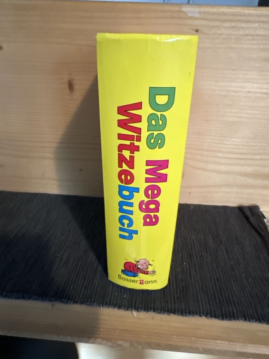 Libri: Das Mega Witz Buch – Usato da Frümsen venduto da Katzen0 2