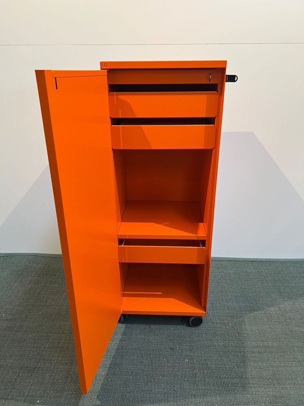 Lista Banconi: Lista LO Caddy 400 orange – Usato da Wangen an der Aare venduto da TBYN 4