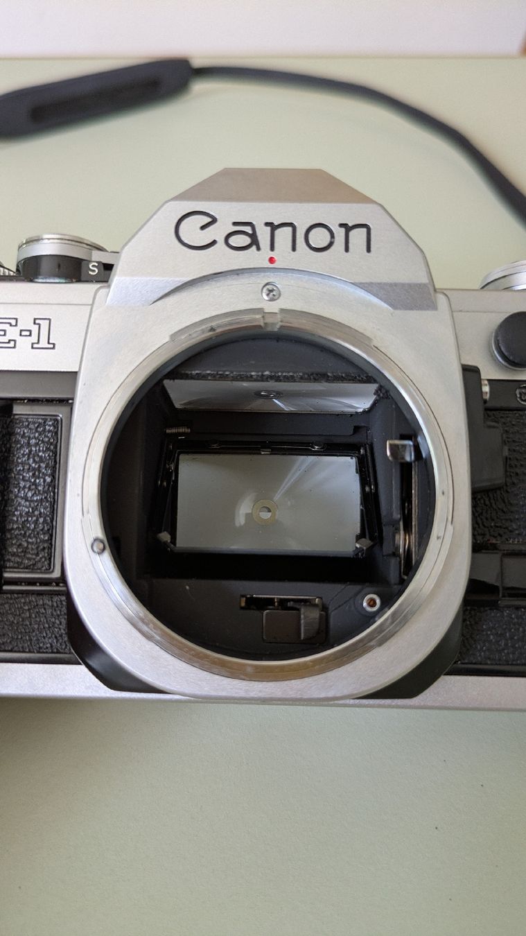 Canon Fotocamera: Canon AE-1 mit 2 Objektiven – Usato da Zürich venduto da man_pkw6 7