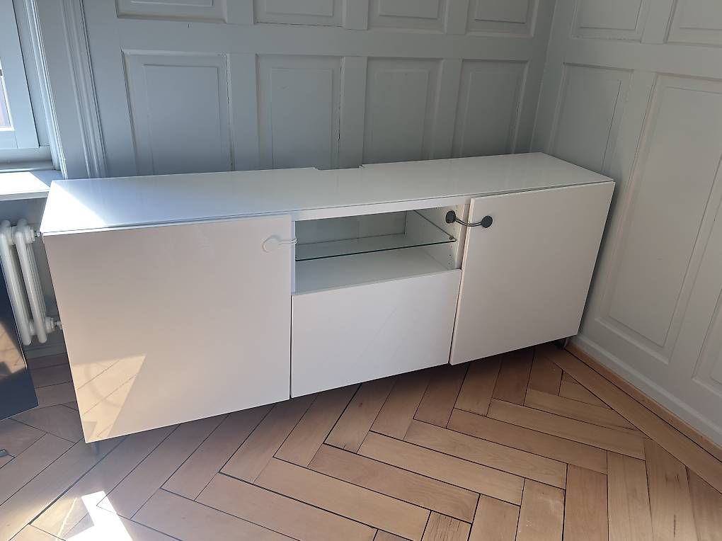TV Möbel: IKEA Beste TV Schrank – Gebraucht aus Zürich von phi_y2ly