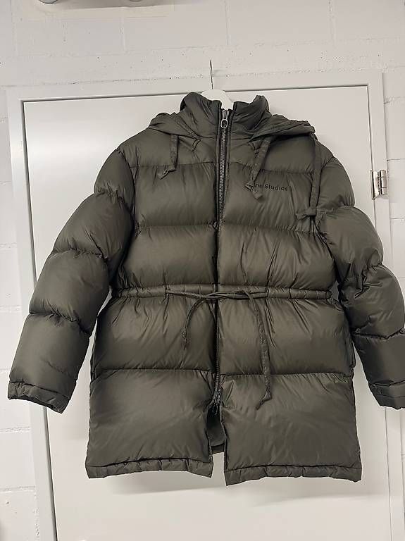 Giacche: Acne Studios Daunenjacke – Usato da Wil SG venduto da Elbl