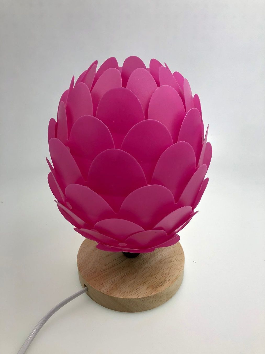 Lampade: Tischlampe in pink mit Holzfuss – Nuovo e nell'imballaggio originale da Schaffhausen venduto da ky-shop 2