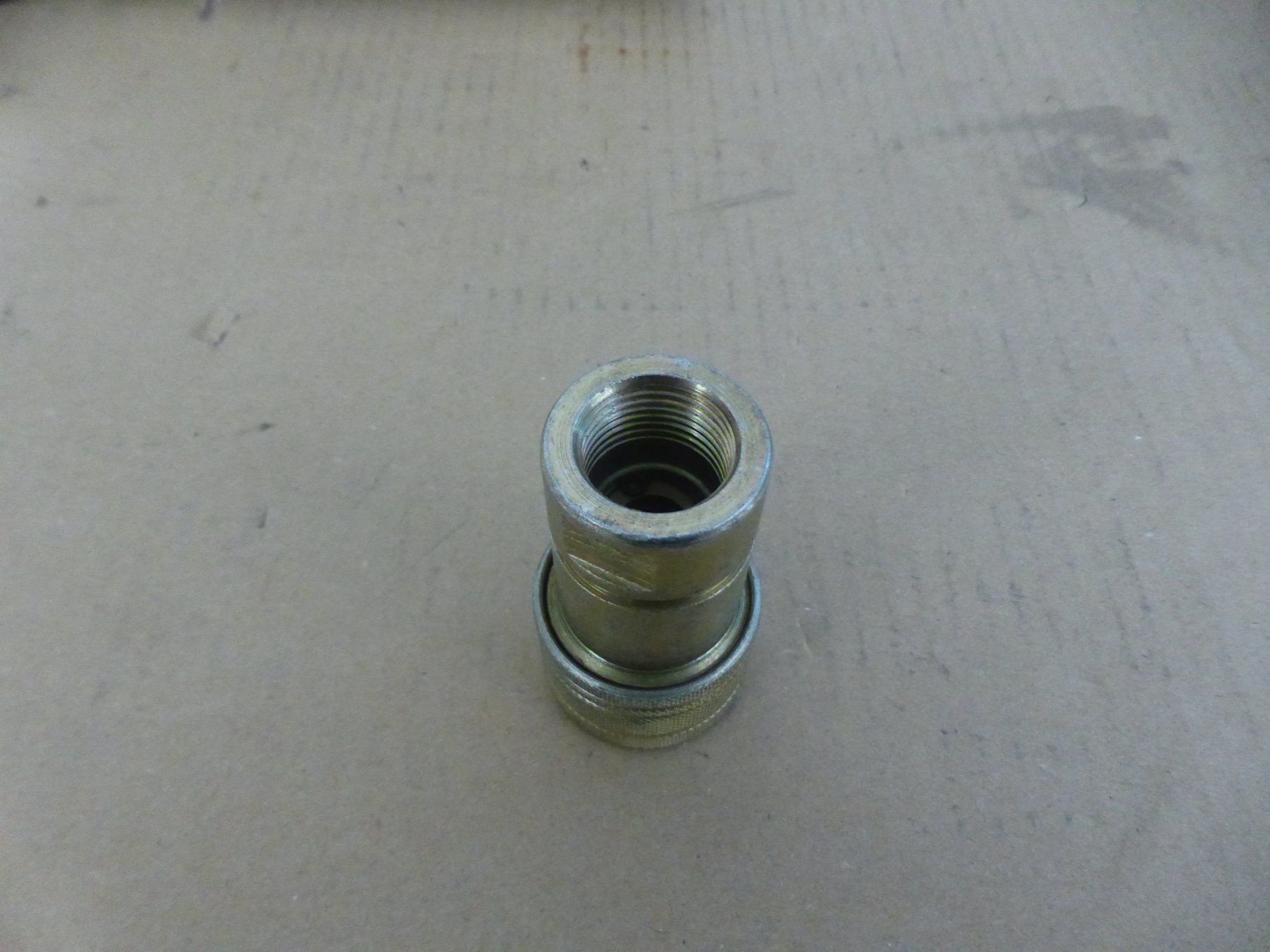 Tutte le macchine: Hydraulische Kupplung – Usato da Buttisholz venduto da Tortuga07 2