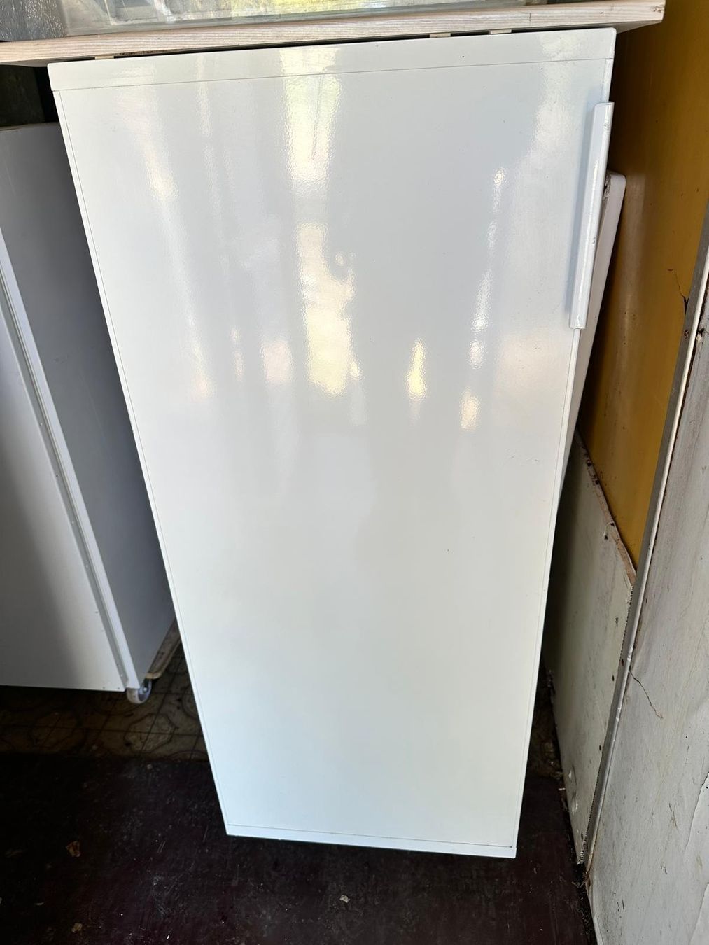 Miele Frigoriferi: Miele Einbaukühlschrank – Usato da Spreitenbach venduto da Space_X 1