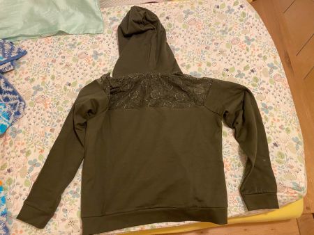 SWEATSHIRT GR. 40-42 NEU