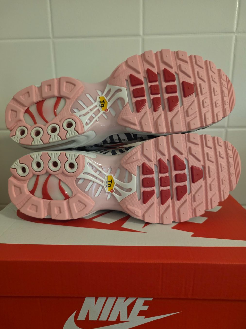 Nike Scarpe da uomo: Nike Air Max Plus Tn – Nuovo e nell'imballaggio originale da Fleurier venduto da dav_xx8y 5