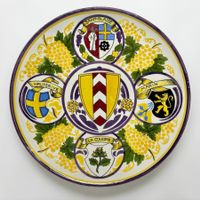 Assiette décorative en faïence de Chavannes blason Neuchâtel