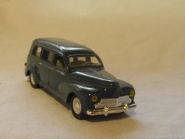 LEADER  PEUGEOT 203   1:43   MADE IN FRANCE   NEUWERTIG