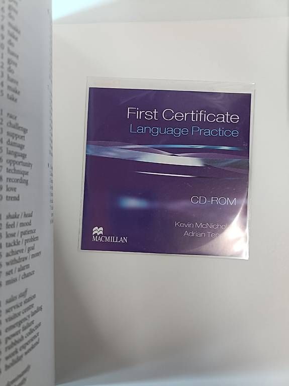 Bücher: First Certificate - Language Practice – Gebraucht aus Däniken SO von nico199511 2