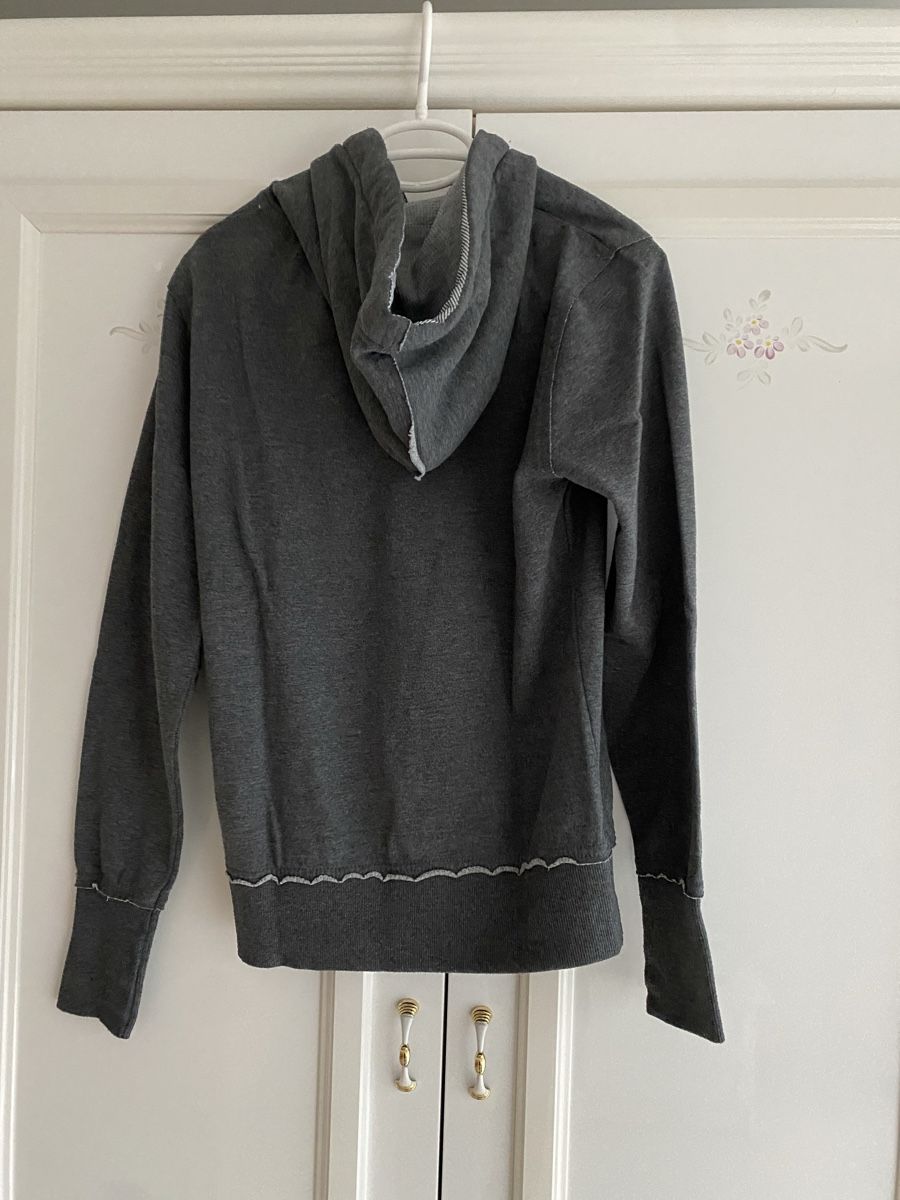 Maglioni & Felpe: Kapuzenpullover in Grau XS – Usato da Altendorf venduto da Anjapple 1