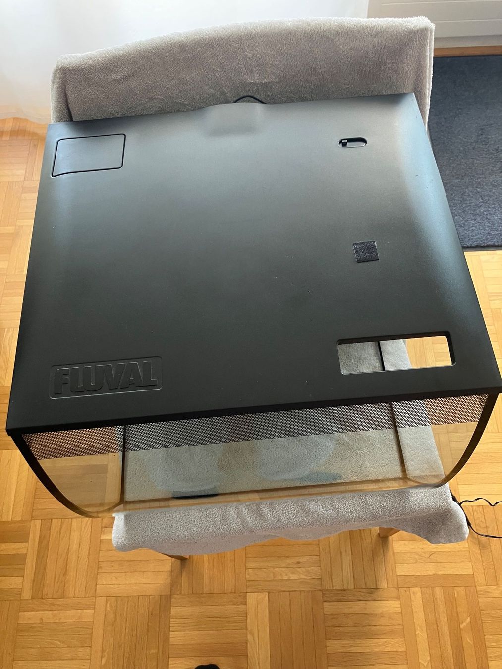 Fluval Acquari: Aquarium Fluval Flex 56lt. – Usato da Jona venduto da Chroni8645 3
