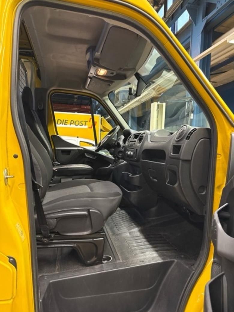 Renault Véhicules utilitaires: Renault Master L3H2 – D'occasion à Einsiedeln par Shkurte_K 9