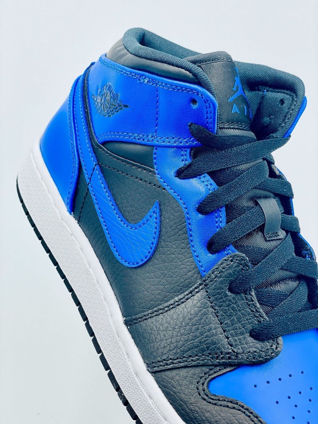 Jordan Scarpe da donna: Nike Air Jordan 1 Mid GS Hyper Royal EU 39 – Nuovo e nell'imballaggio originale da Erlinsbach venduto da sasneakers 4