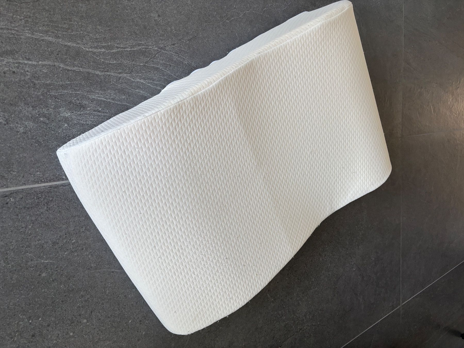 Cuscini: Coussin de soutien pour les jambes – Usato da Orsonnens venduto da Flo_Orsonnens 1