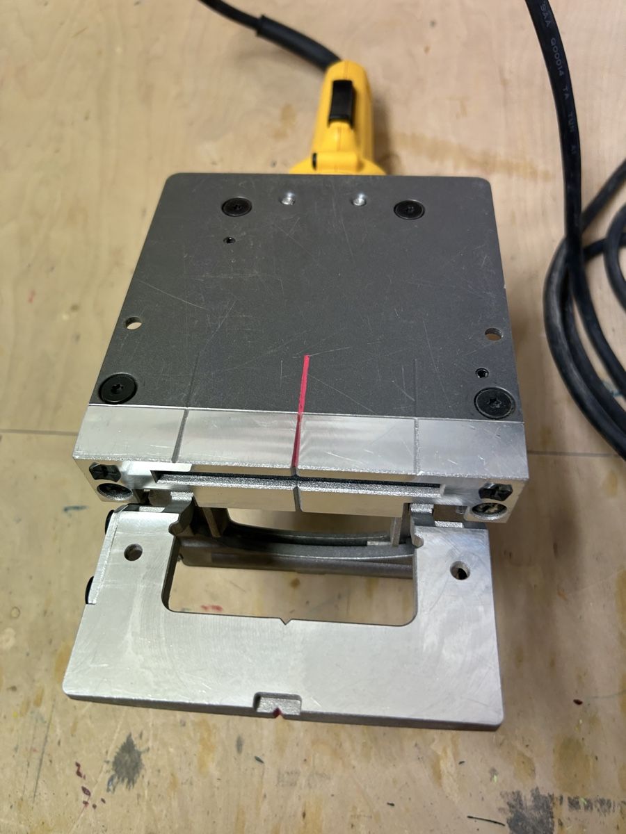 Tutte le macchine: DeWalt Flachdübelfräse DW682K  – Usato da Uster venduto da Stromboli7 3