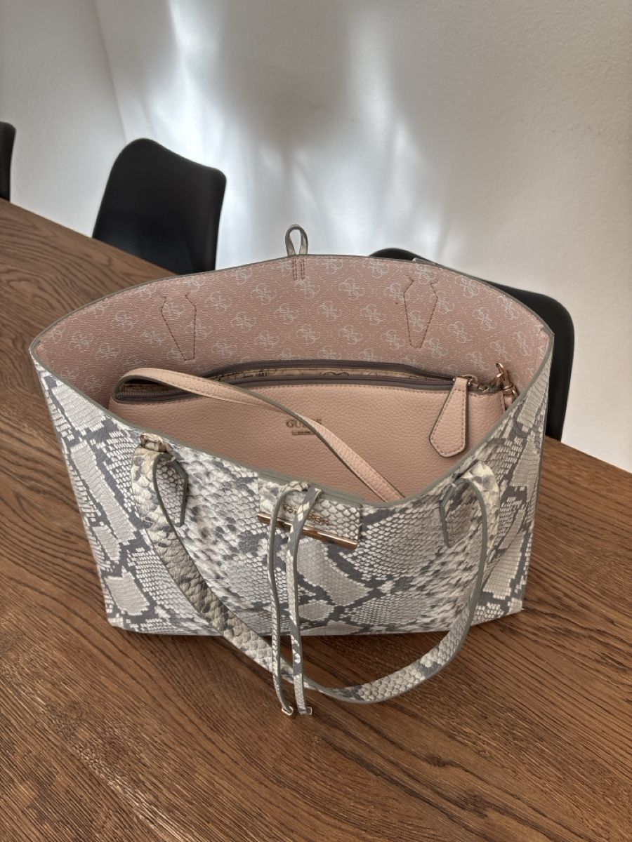 Guess Borse & Zaini: Guess Handtasche Schlangenoptik mit Innentasche – Usato da Bern venduto da tamwoe 3
