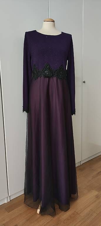 Robes: Festliches Kleid violett – D'occasion à Basel par ukhtyy