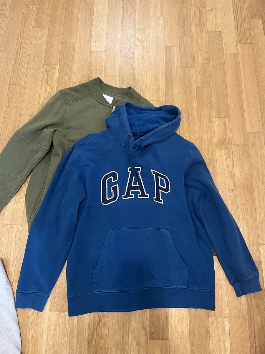 Gap Lotti di vestiti: Herren Set 4 Teilig L Kaputzenpulli 3 Zipjacke – Usato da Zürich venduto da Gabi_78 1