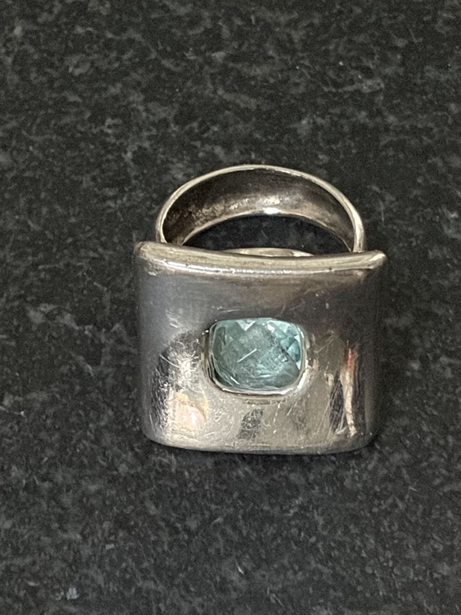 Anelli: Ring 925 Silber mit hellblauem/aquafarbenem Edelstein Gr.54 – Usato da Estavayer-le-Lac venduto da Mimmy02 1