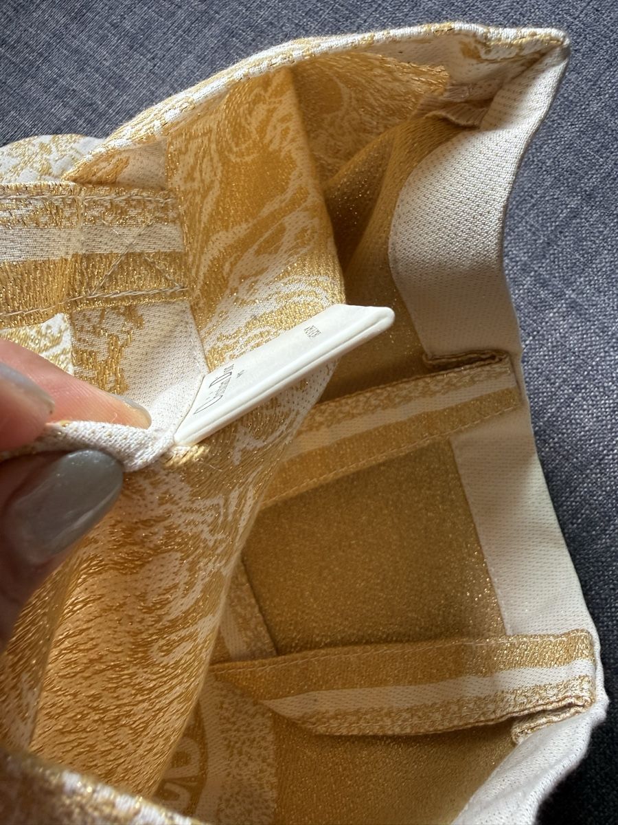 Dior Borse: Christian Dior holiday tote bag – Nuovo e nell'imballaggio originale da Luzern venduto da sas_r89l 4
