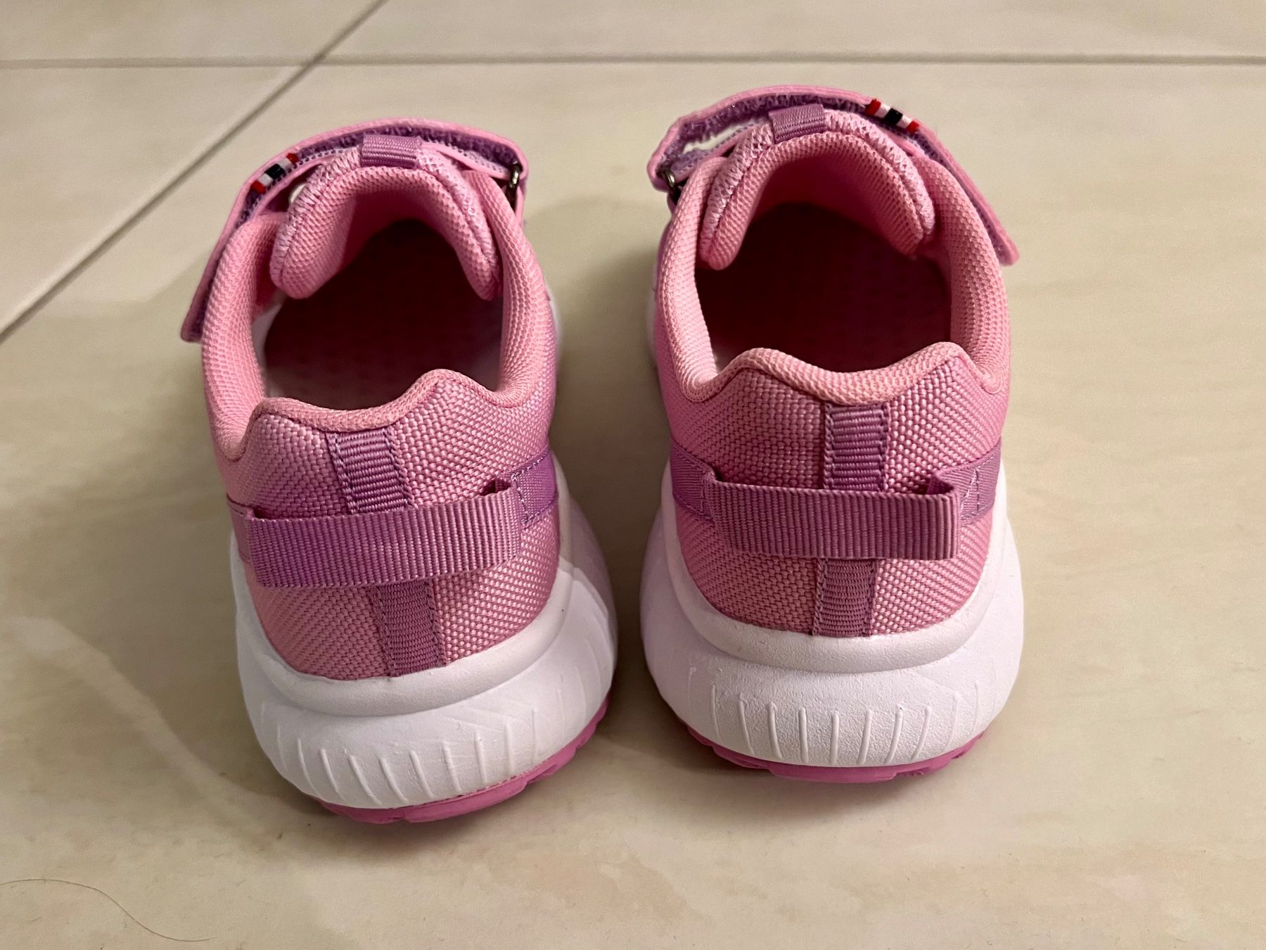 Viking Scarpe per ragazze: Neu Viking Turnschuhe 30 – Nuovo (secondo la descrizione) da Lupsingen venduto da Aniorek 2