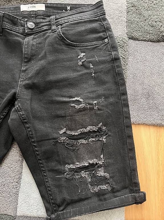 Pantalons: Short FSBN – D'occasion à Bussigny par all_7l88 2