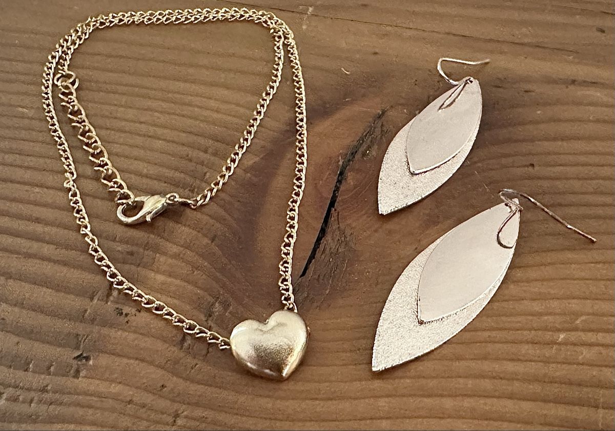 Altri gioielli: Ohrschmuck und Halskettchen – Usato da Otelfingen venduto da Jupi07 7