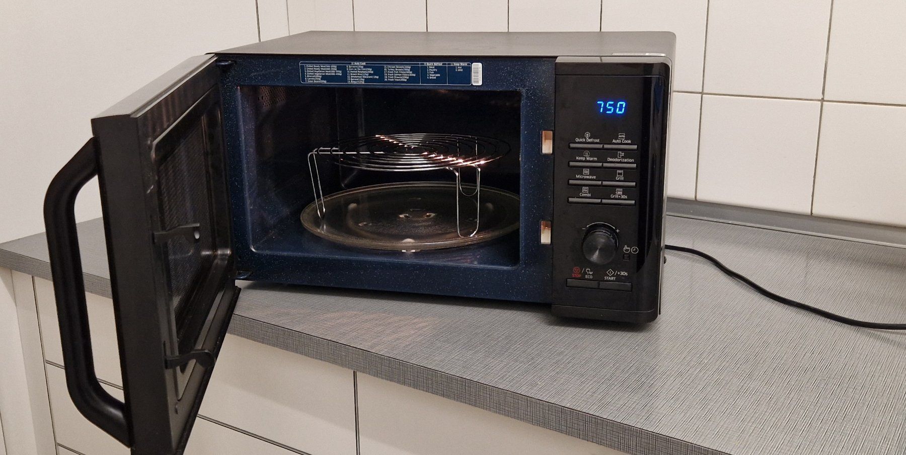 Elettrodomestici da cucina: Samsung mikrowelle mit Grill – Usato da basel venduto da oen25kze 1