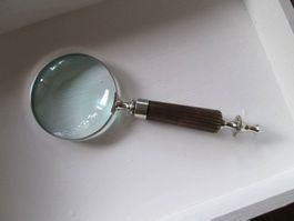 Wunderscher Lupe verzierter Griff Messing o. Silber Messing