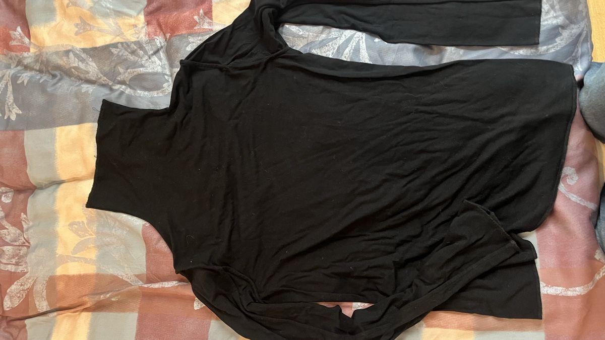 Top: Zwei tolle langarm Tops – Usato da Chur venduto da aline_Z2 3