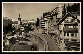 AK Arosa, Blick in eine Straße mit Hotel Schweizerhof
