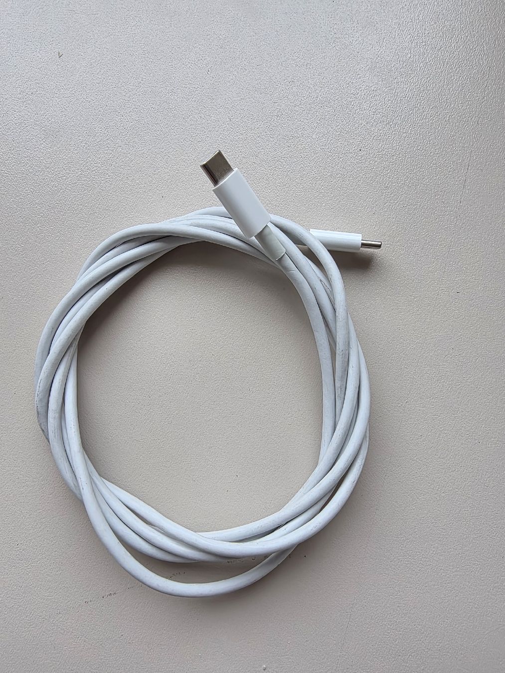 Apple Cavi: Apple MacBook usb-c Ladekabel  – Usato da Biberist venduto da Volo28