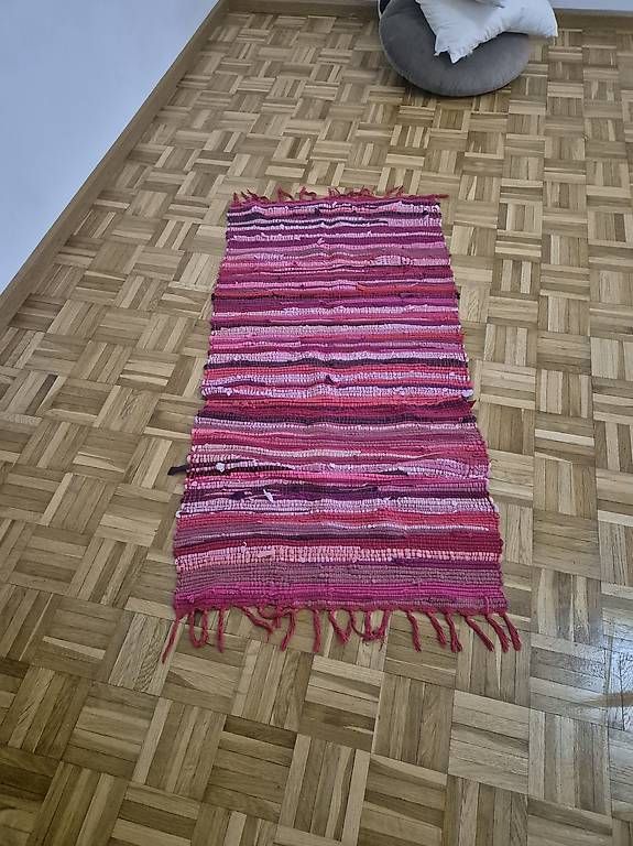 Teppiche: Teppich pink  – Gebraucht aus Basel von bes_mnp7