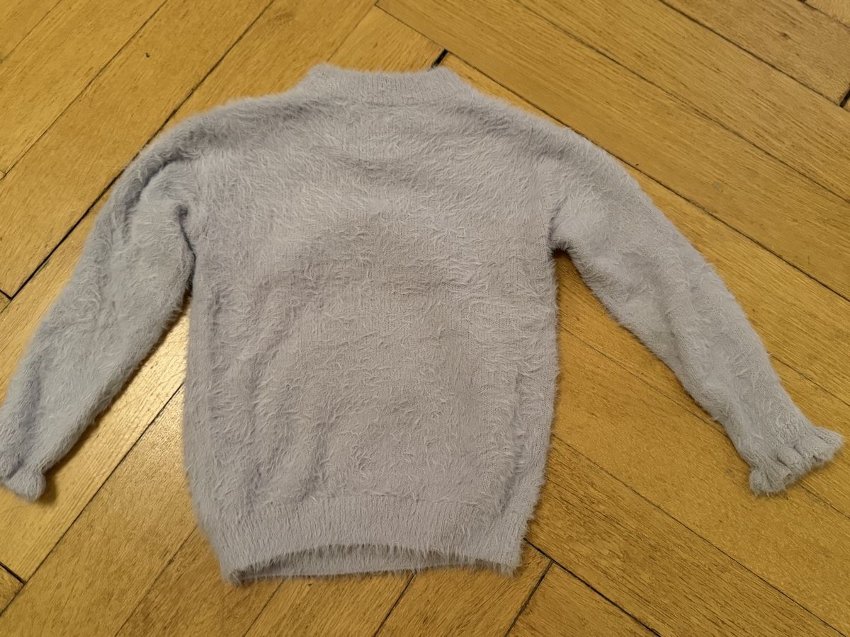 C&A Pullover & Sweatshirts: Pullover Frozen Elsa pailletten C&A Grösse 110 – Gebraucht aus Bern von Elisa64 4