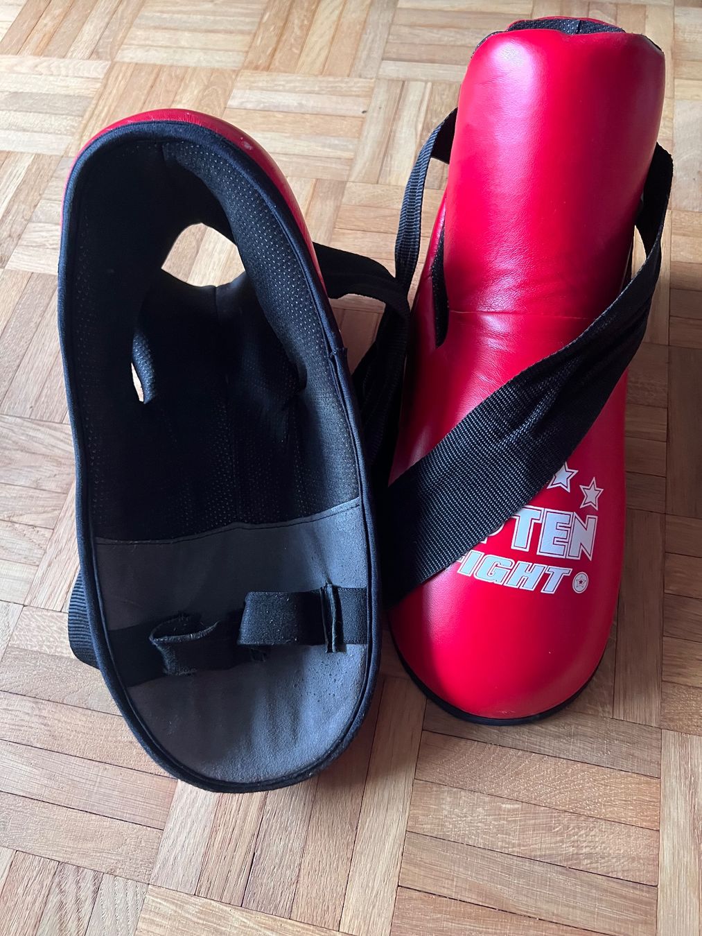 Schutz & Schoner: Kickbox Set von TopTen in rot – Neu (gemäss Beschreibung) aus Zürich von tan_ht5l 2