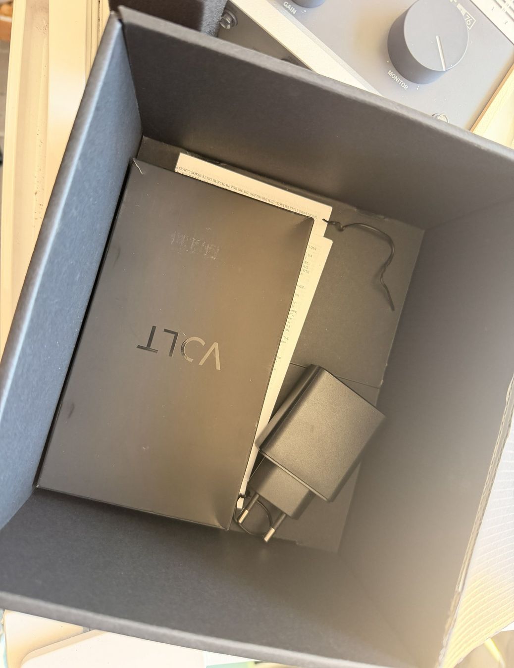 Registratori: Universal Audio Volt 176 USB Recording Studio – Usato da Zürich venduto da Enoooo 4