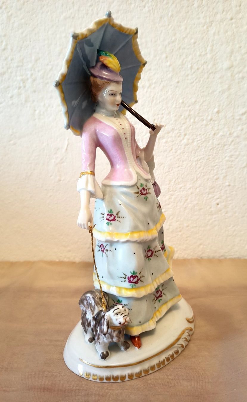 Figuren: Porzellan Sitzendorf "Dame mit Schirm" – Gebraucht aus Schwerzenbach von oldthings79 2