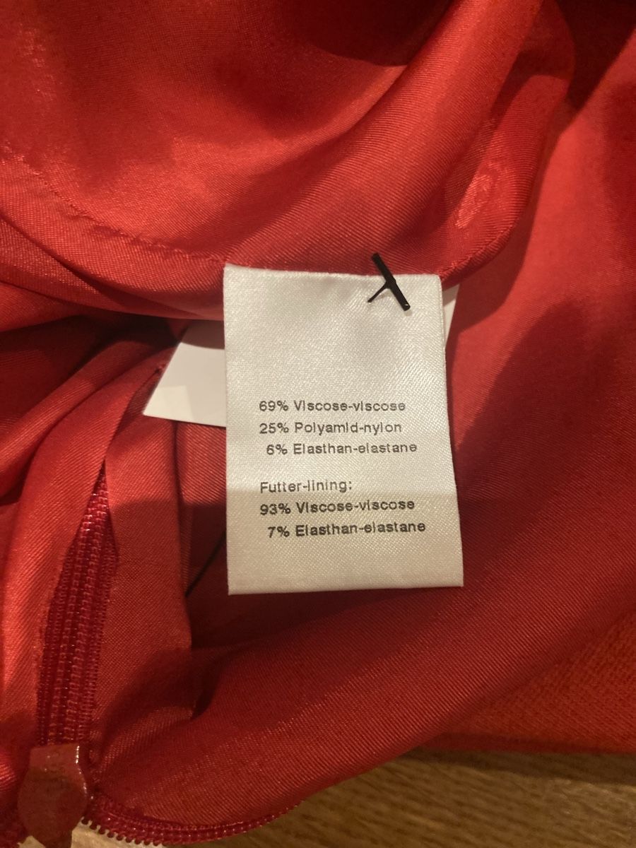 Akris Vestiti: Akris Kleid neuwertig Gr.S – Nuovo (secondo la descrizione) da Thalwil venduto da reb_8qv9 3