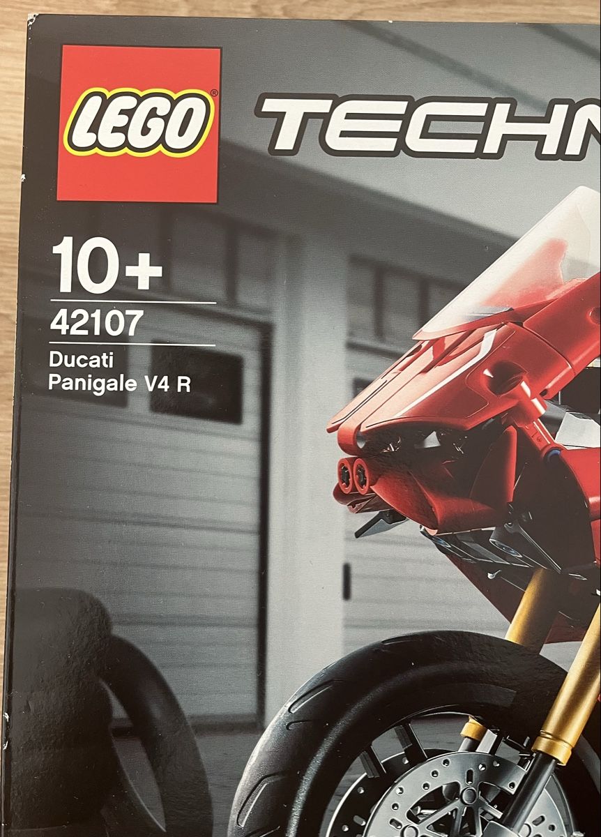 Lego Baukästen: Lego Technic - Ducati Panigale V4 R – Neu und originalverpackt aus Sion von Kitty_Kat 2
