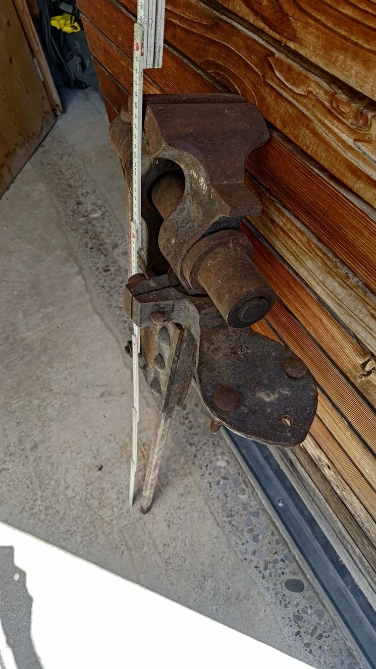 Tous les outils: Schmiedeschraubstock – D'occasion à Gerzensee par cobo02 1