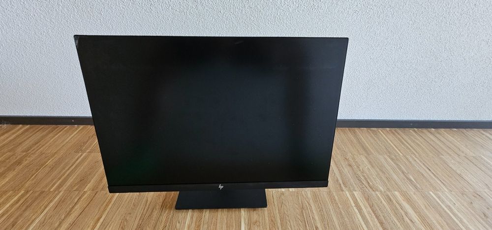 HP Z24 Monitor 24