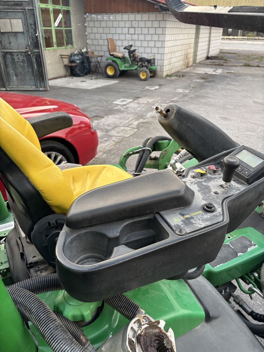 John Deere Tracteurs: John Deere 9009A  – Défectueux à Oey par DigRent 2