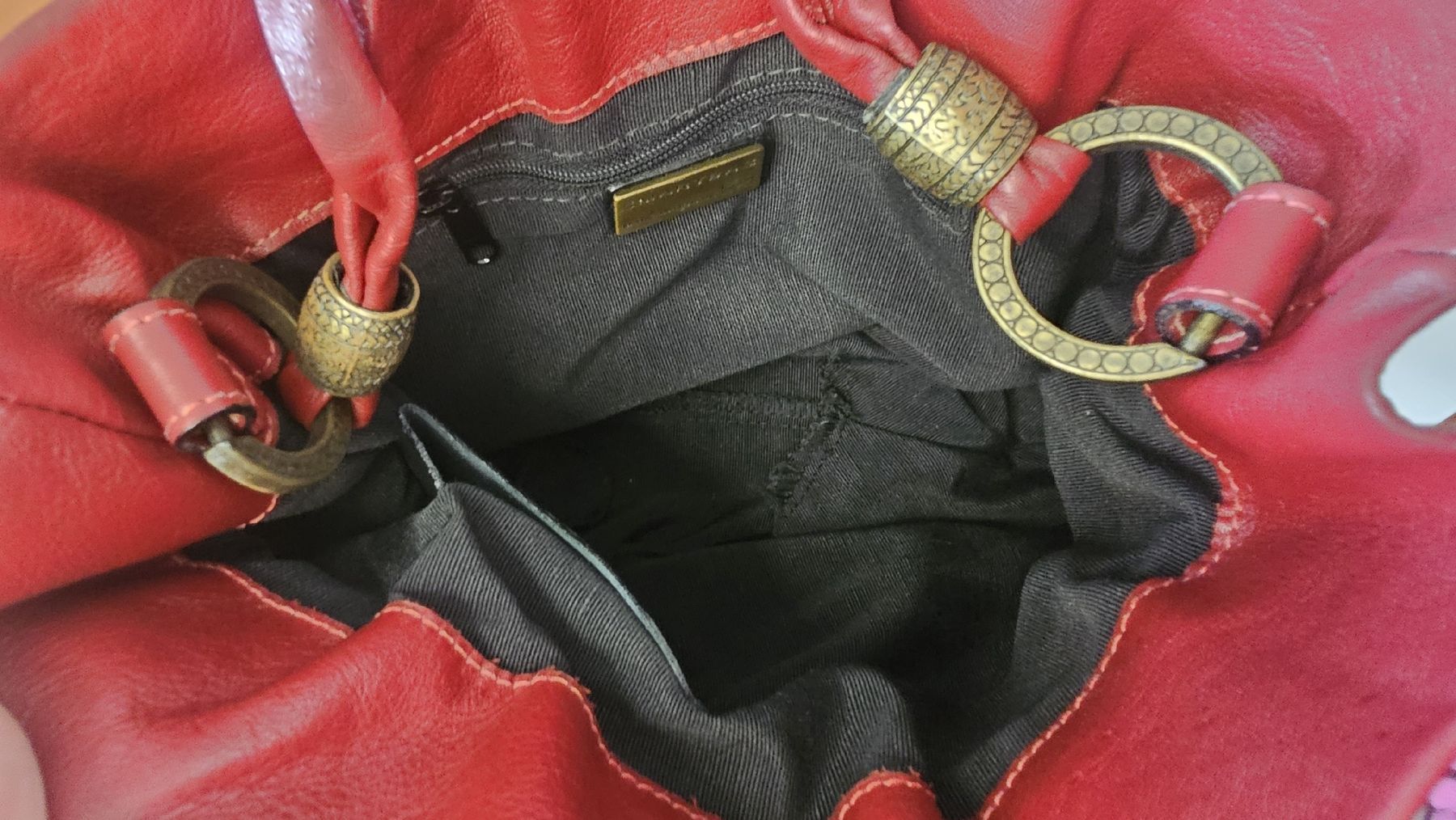 Taschen für Damen: Sac à main en cuir rouge bordeaux. – Neu (gemäss Beschreibung) aus Fribourg von Buchanan777 2
