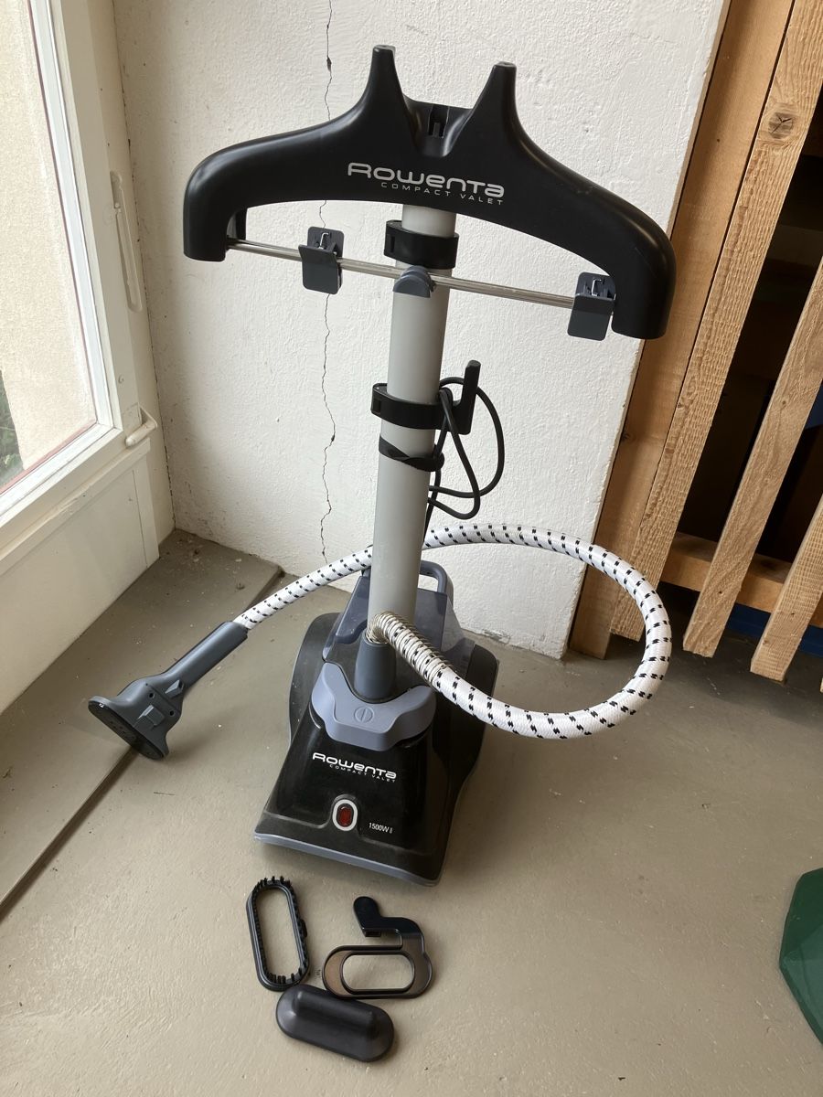 Rowenta Ferri da stiro: Rowenta Dampfglätter Compact Valet 1500W – Usato da Flums venduto da mya_2lh9