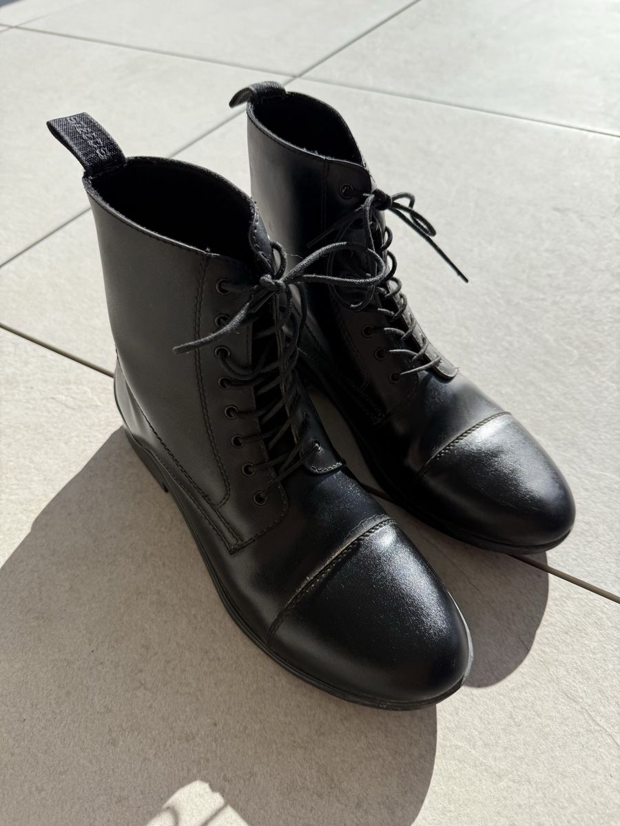 Scarpe da donna: Schöne Steeds Stiefeletten in 41 – Usato da Wil ZH venduto da Edelweiss053