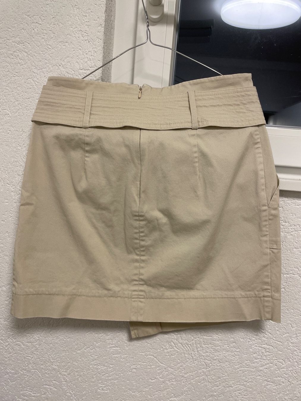 Morgan Gonne: Jupe Morgan taille 40 beige avec ceinture – Nuovo (secondo la descrizione) da Yverdon-les-Bains venduto da mar_hg5t 1