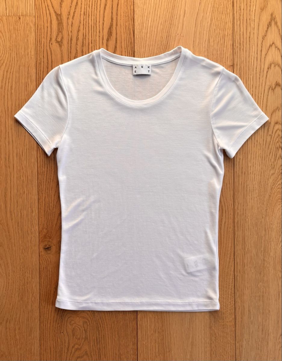 T-shirt: ASKET t-shirt – Nuovo (secondo la descrizione) da Kilchberg ZH venduto da ben_pc68 3
