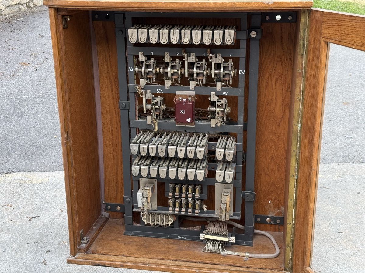 Telefone: Centrale téléphonique AUTOPHON Soleure vers 1940 – Gebraucht aus Sierre von OCNL 3